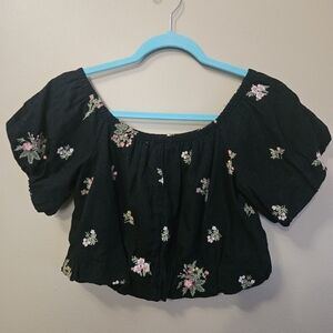 American Eagle Outfitters Women's Size XS Black Embroided Floral Crop Top Cotton